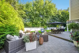 39 Crestwood Ln, Farmingville, NY 11738 - Photo 37