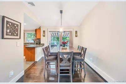 39 Crestwood Lane, Farmingville, NY 11738 - Photo 13