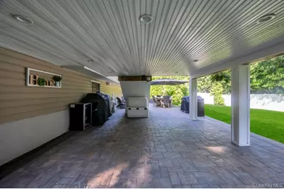 39 Crestwood Lane, Farmingville, NY 11738 - Photo 41