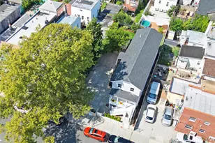 3173 Shore Pkwy, Brooklyn, NY 11235 - Photo 21