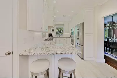 252 Cedar Avenue, Hewlett Bay Park, NY 11557 - Photo 15