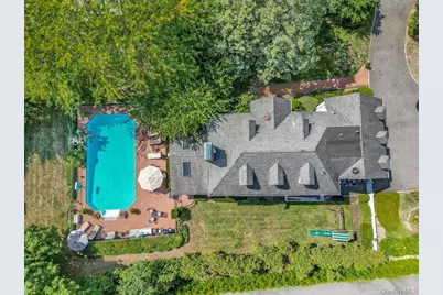 252 Cedar Avenue, Hewlett Bay Park, NY 11557 - Photo 41