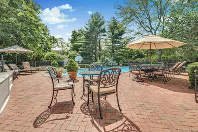 252 Cedar Avenue, Hewlett Bay Park, NY 11557 - Photo 37