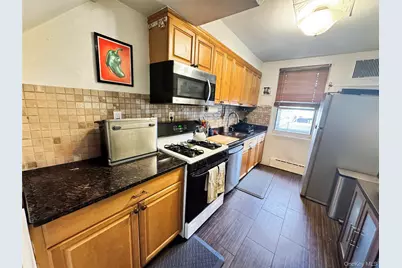 28-11 Ditmars Boulevard, Astoria, NY 11105 - Photo 7