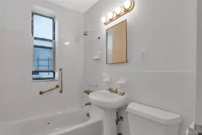 2400 Davidson Avenue #B7, Bronx, NY 10468 - Photo 9