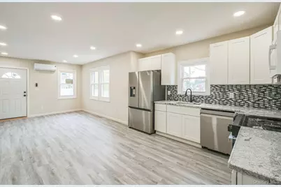 64 Highland Avenue, Patchogue, NY 11772 - Photo 9