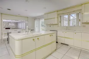 5 Hillel Ct, Monsey, NY 10952 - Photo 9