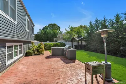 6 Fairview Road W, Massapequa, NY 11758 - Photo 19