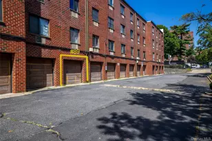 71-11 Sutton Pl, Fresh Meadows, NY 11365 - Photo 23