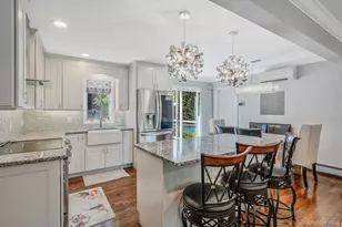 8 Paynes Ln, East Quogue, NY 11942 - Photo 7