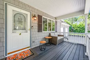 8 Paynes Ln, East Quogue, NY 11942 - Photo 3