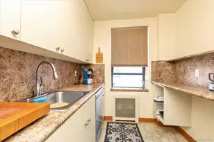 333 Broadway, Long Beach, NY 11561 - Photo 9