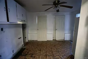 292 Westside Ave, Freeport, NY 11520 - Photo 19