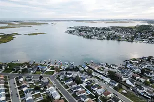 292 Westside Ave, Freeport, NY 11520 - Photo 27