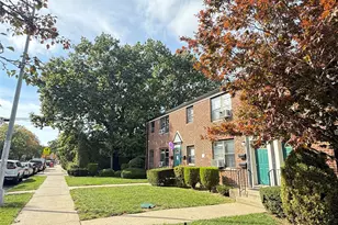 196-11 69th Ave, Fresh Meadows, NY 11365 - Photo 5