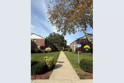 196-11 69th Avenue #2nd fl, Fresh Meadows, NY 11365 - Photo 3