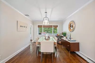 2 Flower Lane, Jericho, NY 11753 - Photo 7