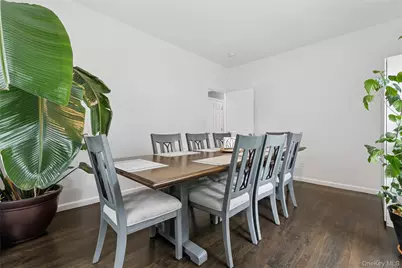 138 North Road, Hampton Bays, NY 11946 - Photo 17