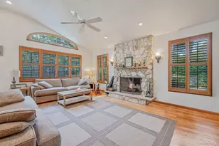 6 Bay Dr, Hampton Bays, NY 11946 - Photo 5