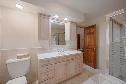 6 Bay Drive, Hampton Bays, NY 11946 - Photo 15