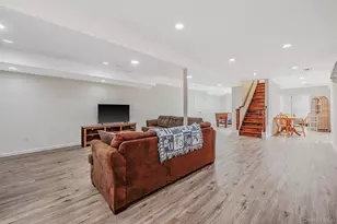 6 Bay Dr, Hampton Bays, NY 11946 - Photo 19