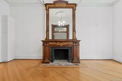 39 Remsen Street #2D, Brooklyn, NY 11201 - Photo 5