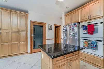 124 Virginia Avenue, New York, NY 10305 - Photo 11