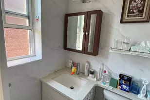 42-40 Bowne St, Flushing, NY 11355 - Photo 11