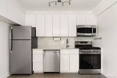 220 Pelham Road #2L, New Rochelle, NY 10805 - Photo 7