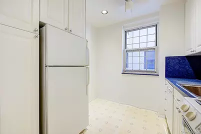 4 Dartmouth Street #410, Forest Hills, NY 11375 - Photo 11