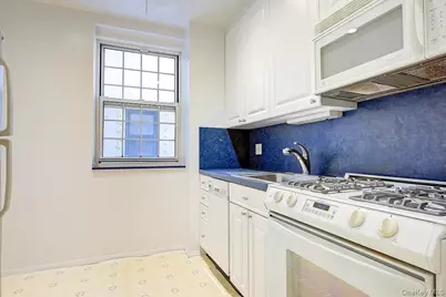 4 Dartmouth Street #410, Forest Hills, NY 11375 - Photo 13