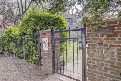 4 Dartmouth Street #410, Forest Hills, NY 11375 - Photo 29