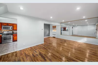 17204 Amelia Road, Jamaica, NY 11434 - Photo 9