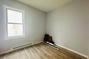 8 Morgan Ave, Poughkeepsie, NY 12601 - Photo 9