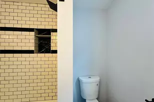 8 Morgan Ave, Poughkeepsie, NY 12601 - Photo 11