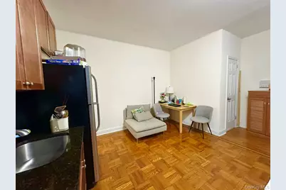 155-17 Sanford Avenue #2F, Hillcrest (Queens), NY 11355 - Photo 5