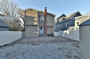 28 Charles St, Port Washington, NY 11050 - Photo 23
