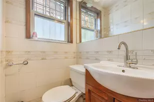 63-24 Alderton St, Rego Park, NY 11374 - Photo 7