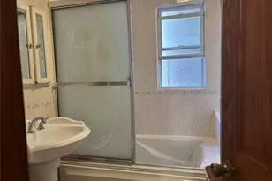 107-49 131st St, Richmond Hill, NY 11419 - Photo 11