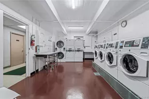 88-08 151st Ave, Howard Beach, NY 11414 - Photo 15