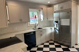 611 Asharoken Blvd, Bay Shore, NY 11706 - Photo 33