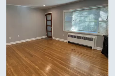 611 Asharoken Boulevard, Bay Shore, NY 11706 - Photo 27