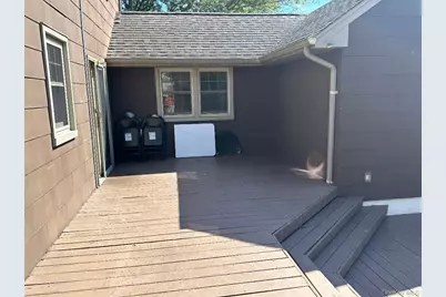 611 Asharoken Boulevard, Bay Shore, NY 11706 - Photo 7