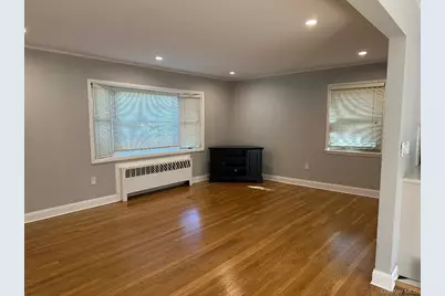 611 Asharoken Boulevard, Bay Shore, NY 11706 - Photo 19