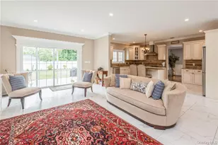 45 Meeting Ln, Hicksville, NY 11801 - Photo 13