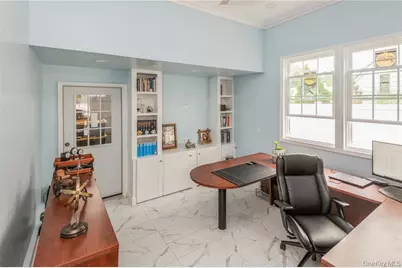 45 Meeting Lane, Hicksville, NY 11801 - Photo 21