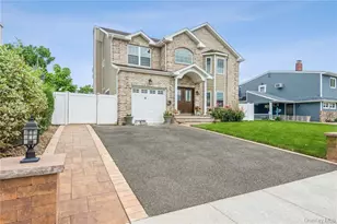 45 Meeting Ln, Hicksville, NY 11801 - Photo 3