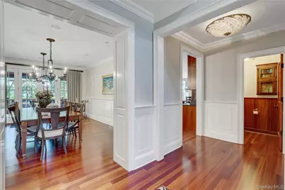 63 Dyke Road, Setauket, NY 11733 - Photo 9