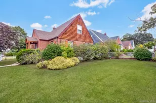 853 Arthur St, West Hempstead, NY 11552 - Photo 3