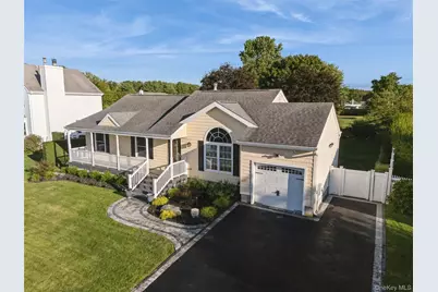 45 Meadow Court, Manorville, NY 11949 - Photo 35